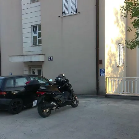 Viki アパート マカルスカ